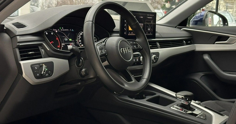 Audi A4 cena 105900 przebieg: 151676, rok produkcji 2020 z Piła małe 781